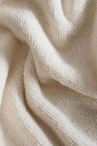 BATH TOWEL WITH COLOURED BORDER - Ivory by Zara - Image 3