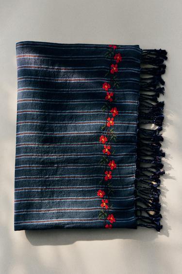 STRIPED AND FLORAL WRAP BEACH TOWEL - Blues by Zara