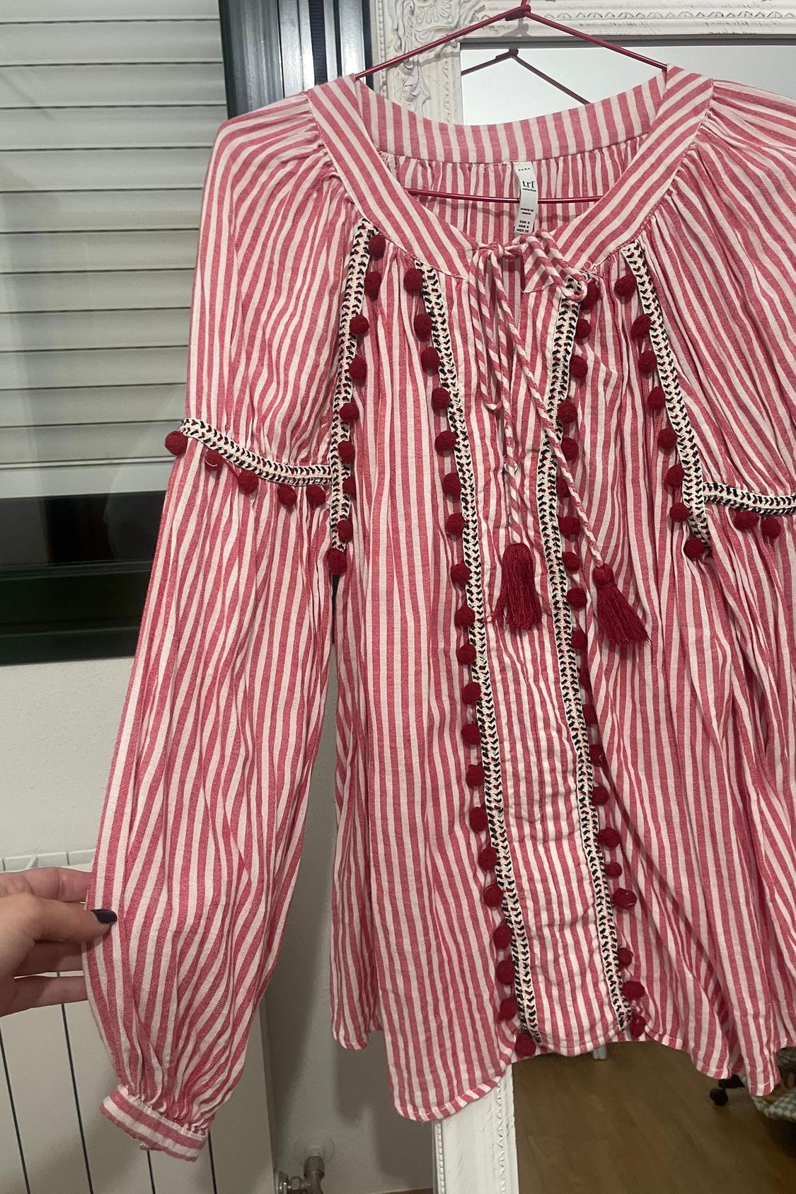 EMBROIDERED TOP WITH CORDS