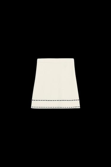 FALDA MINI PUNTO PESPUNTES - Blanco de Zara - Imagen 0
