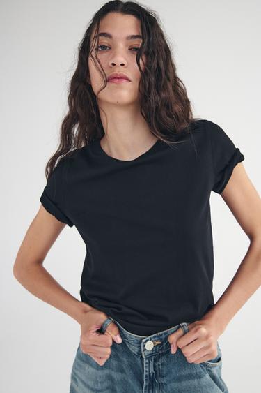 BASIC ROUND NECK T-SHIRT - Black by Zara