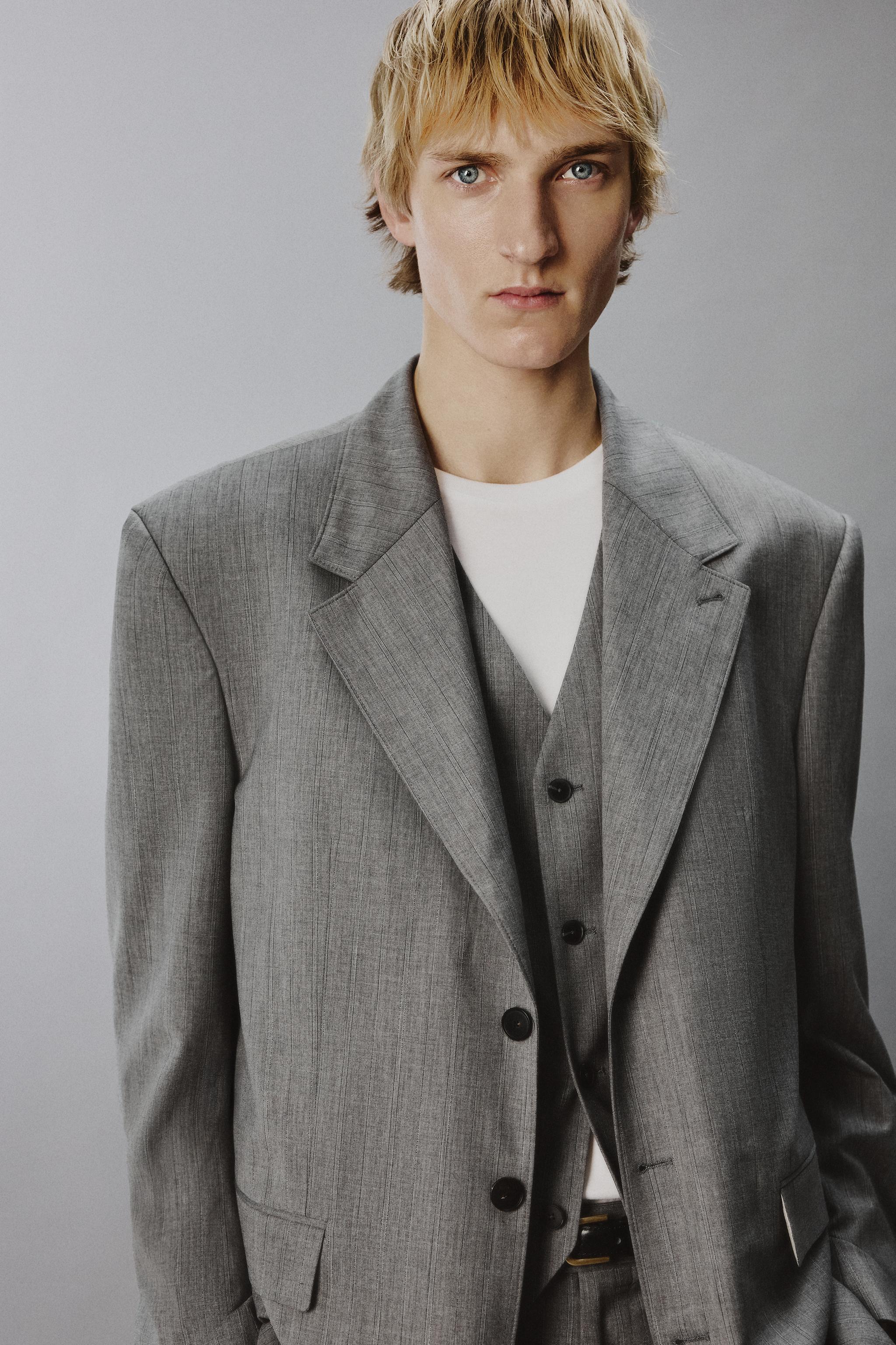 STRIPED TEXTURED SUIT JACKET
