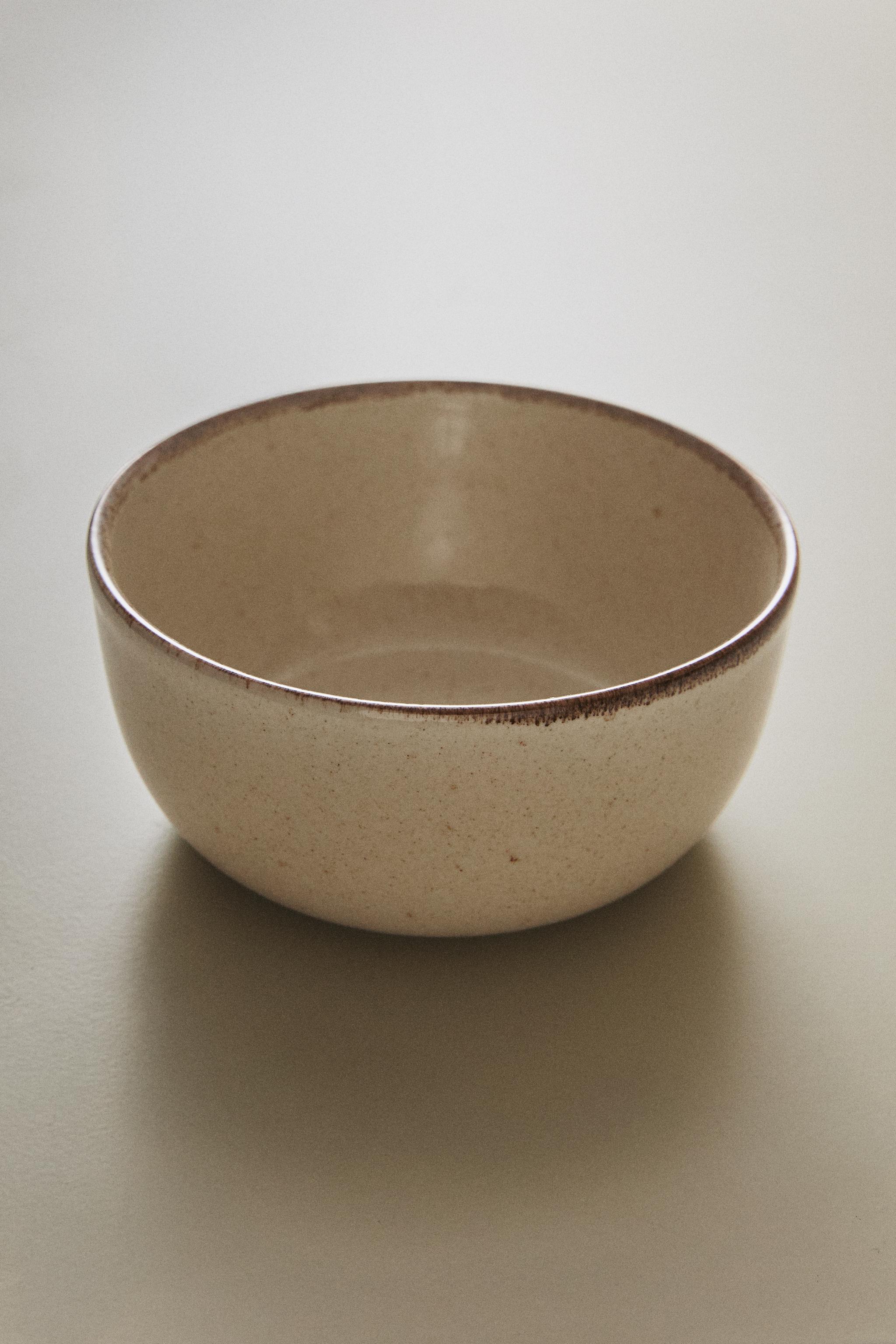 STONEWARE SNACK BOWL
