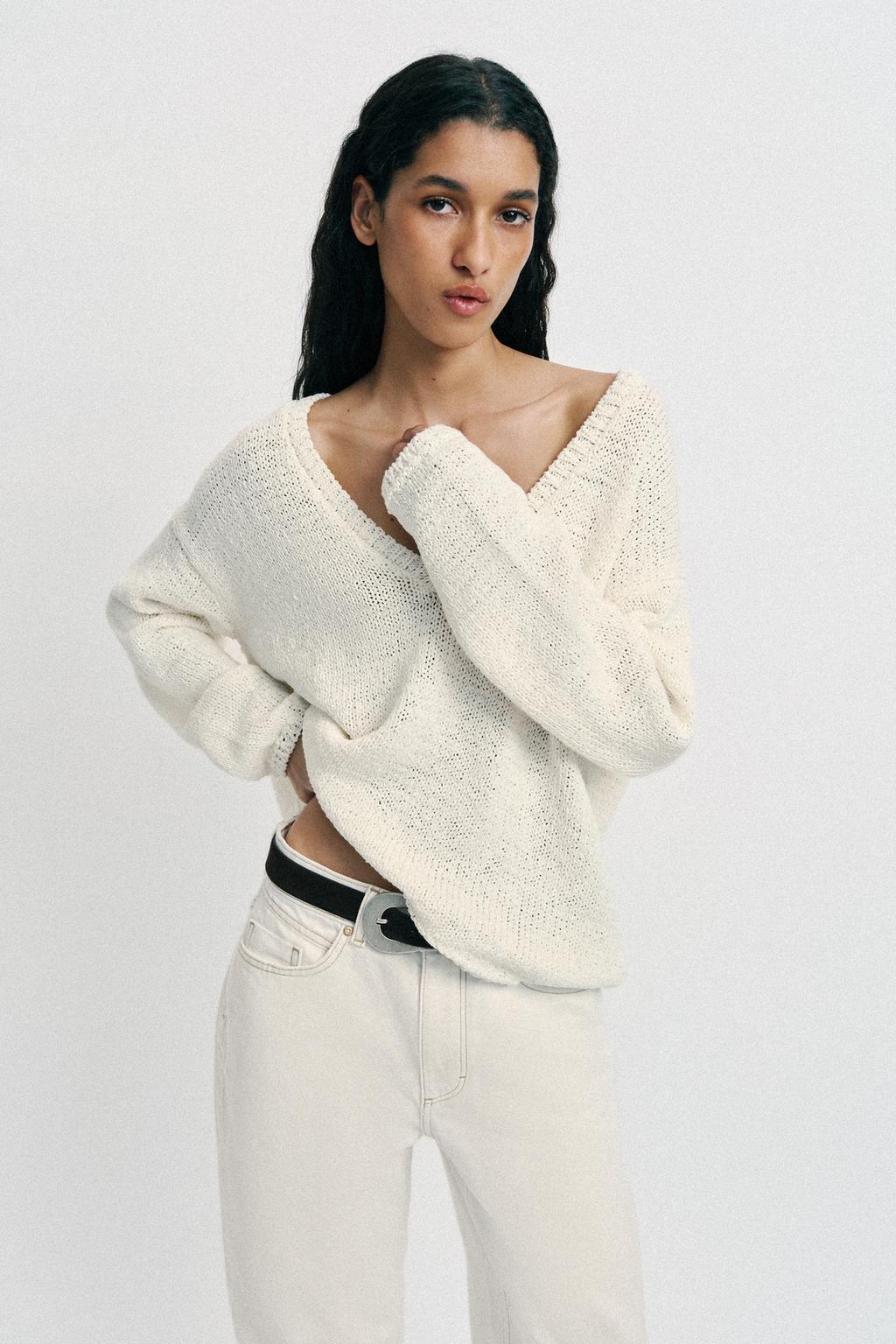 V-NECK KNIT JUMPER