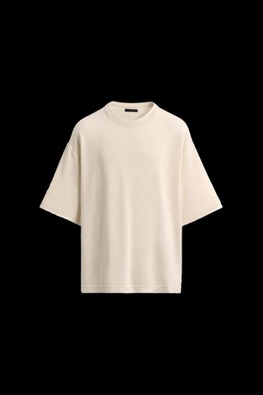 T-SHIRT MIT STRICKMUSTER UND WASCHPRINT - Cremefarben von Zara