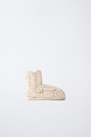 BOOTIES WITH DETAIL - Ecru White by Zara