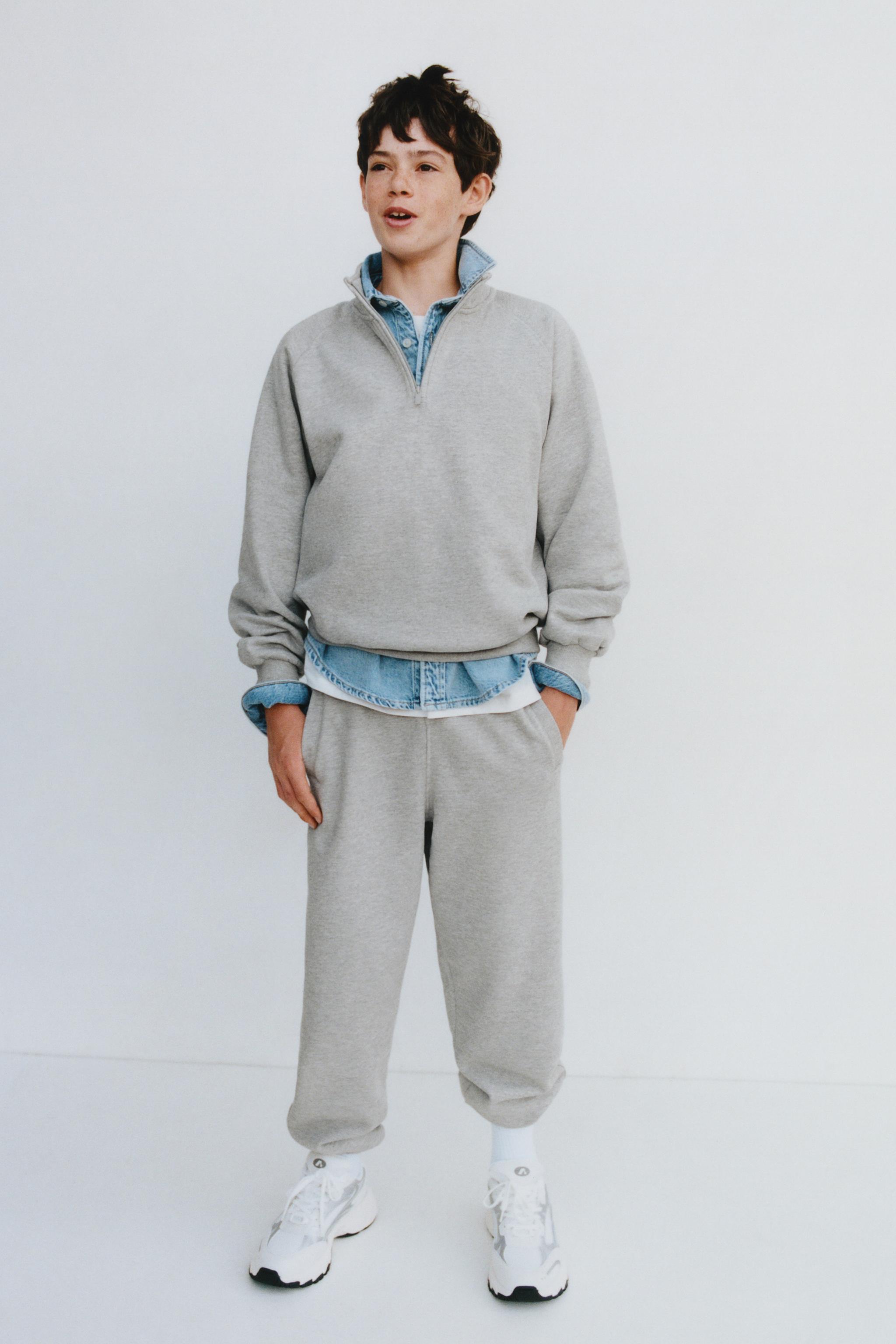 ラベル付き無地スウェットシャツ - グレーマール | ZARA Japan / 日本