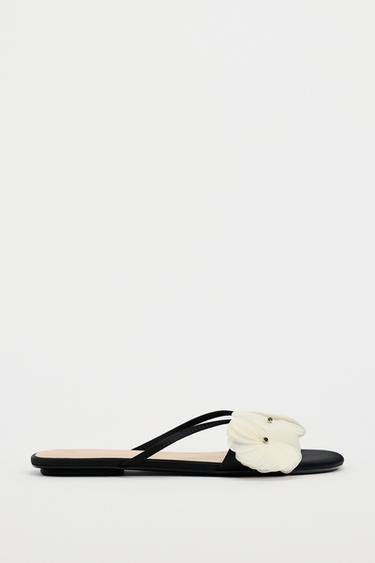 FLAT FLORAL SANDALS - Beige by Zara