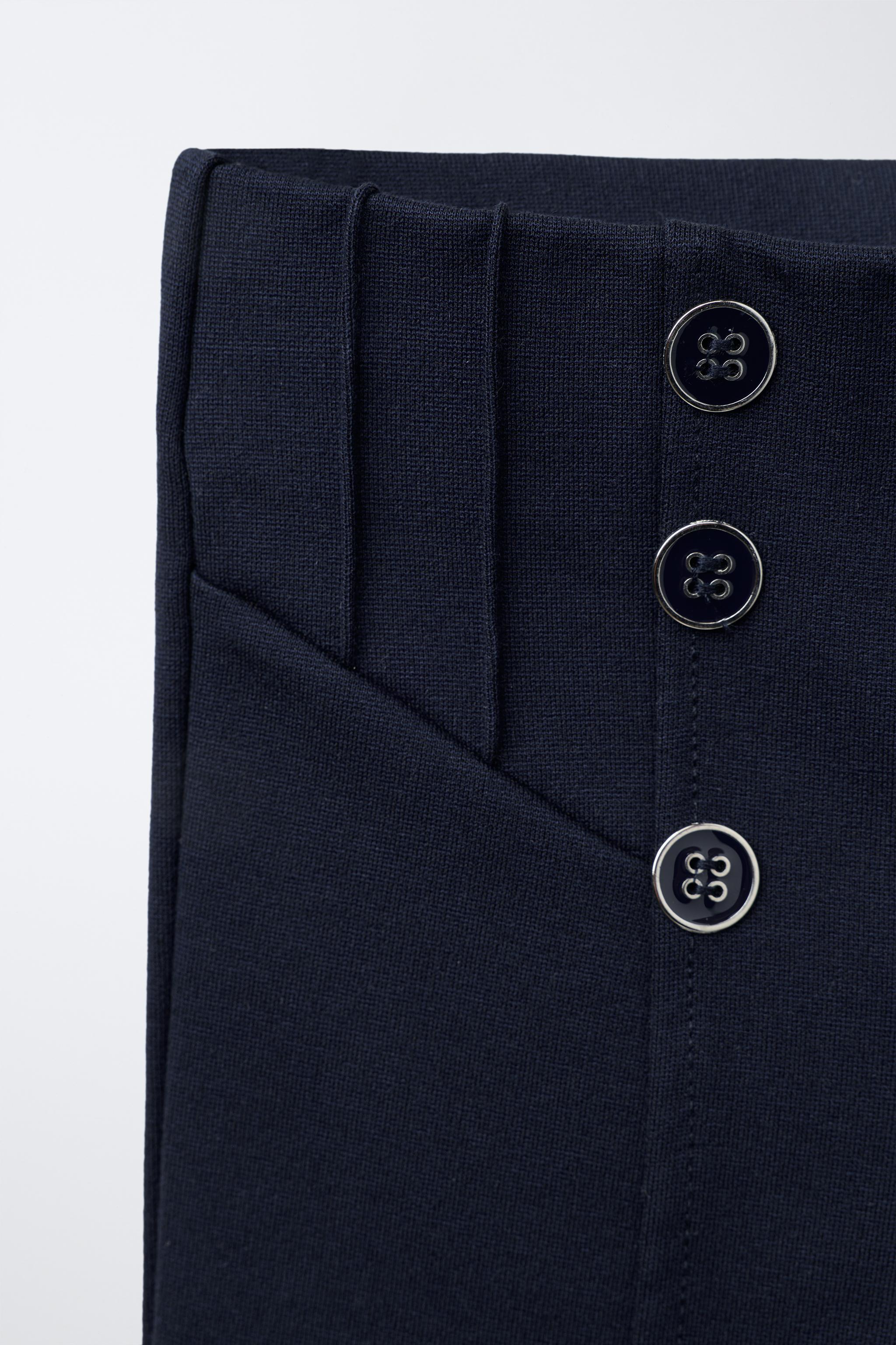 LEGGING EN MAILLE POINT DE ROME ET BOUTONS