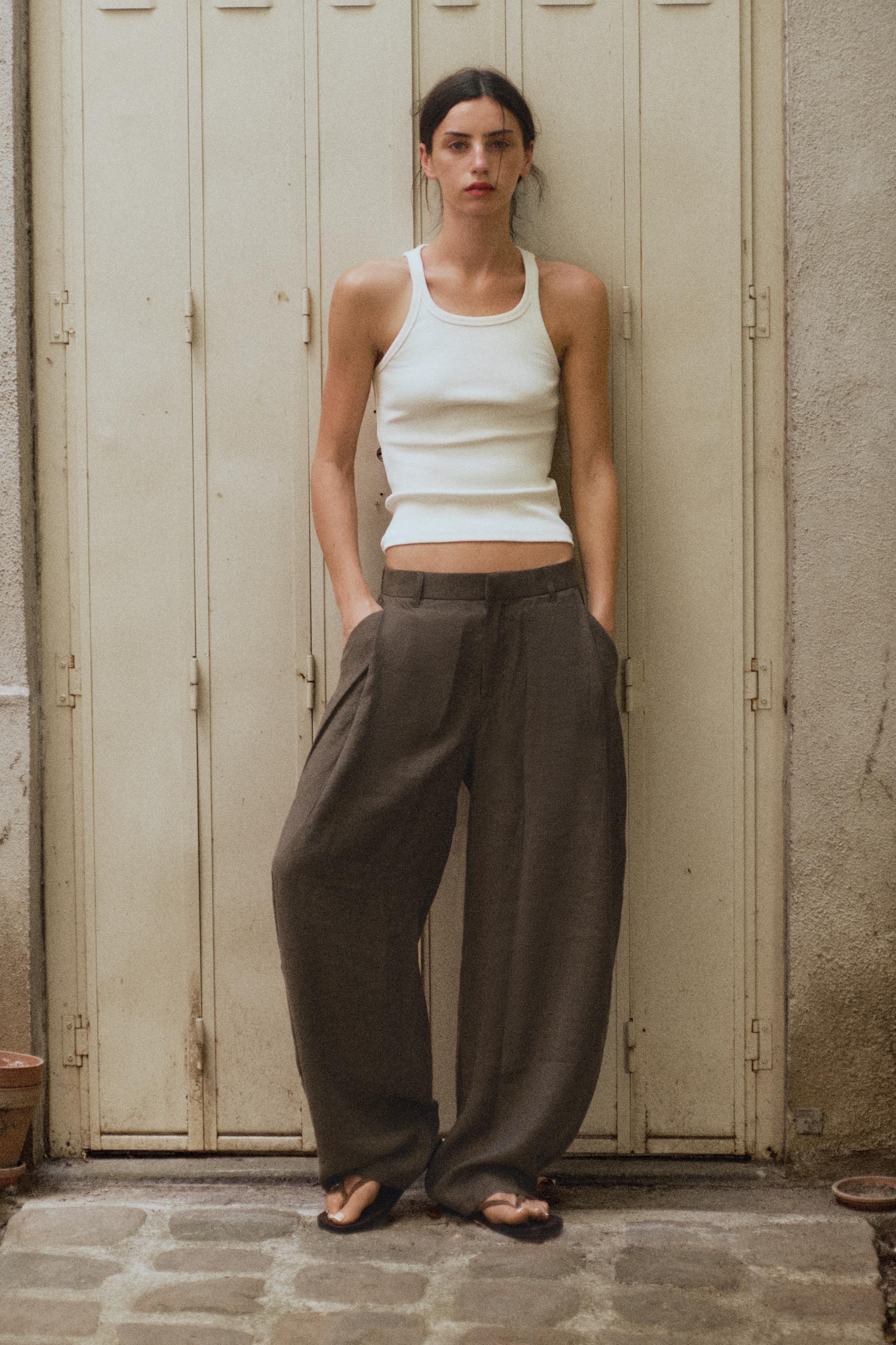 FLOWY PLEATED PANTS — Dark brown