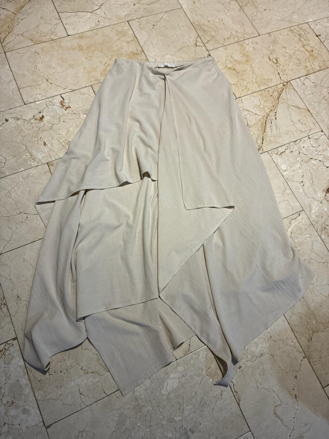 ASYMMETRIC FLOWING SKIRT - Image 2