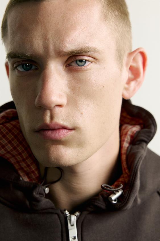 VESTE TECHNIQUE RELAXED FIT À CAPUCHE - Marron de Zara - Image 4