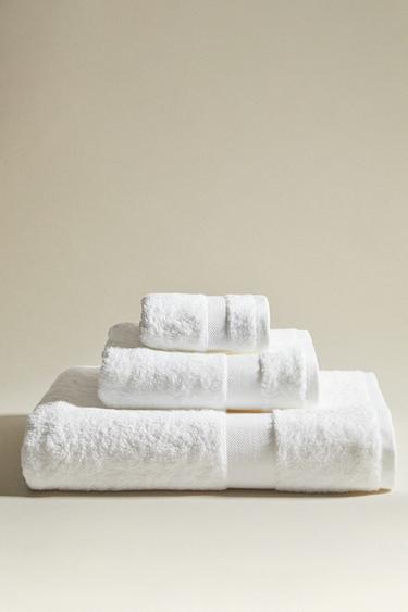 COTTON BATH TOWEL - White by Zara