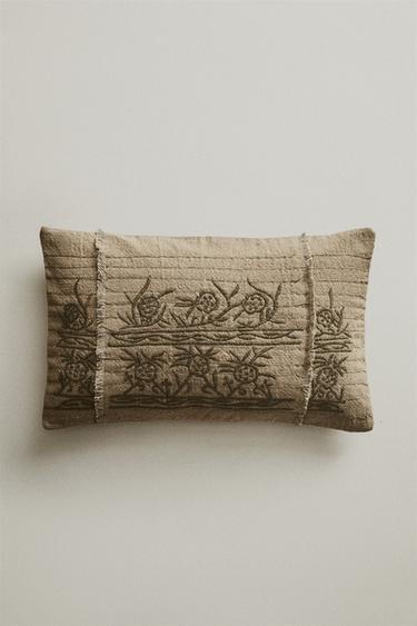 EMBROIDERED CUSHION COVER - Light beige by Zara