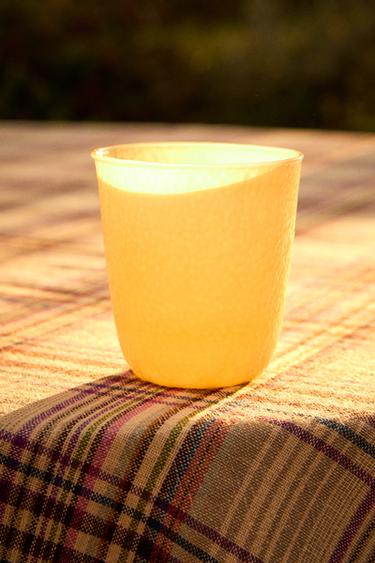 TEXTURED BOROSILICATE TUMBLER - Yellow by Zara