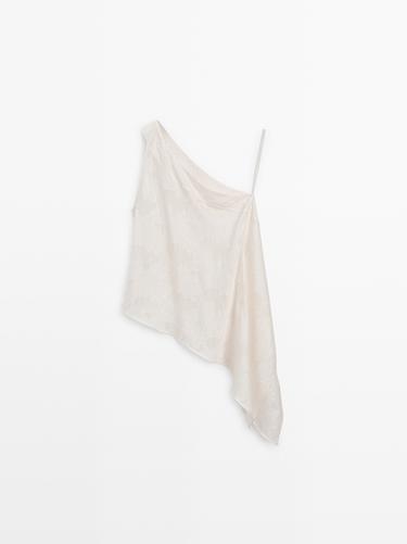 Top escote asimétrico - Blanco de Zara - Imagen 0