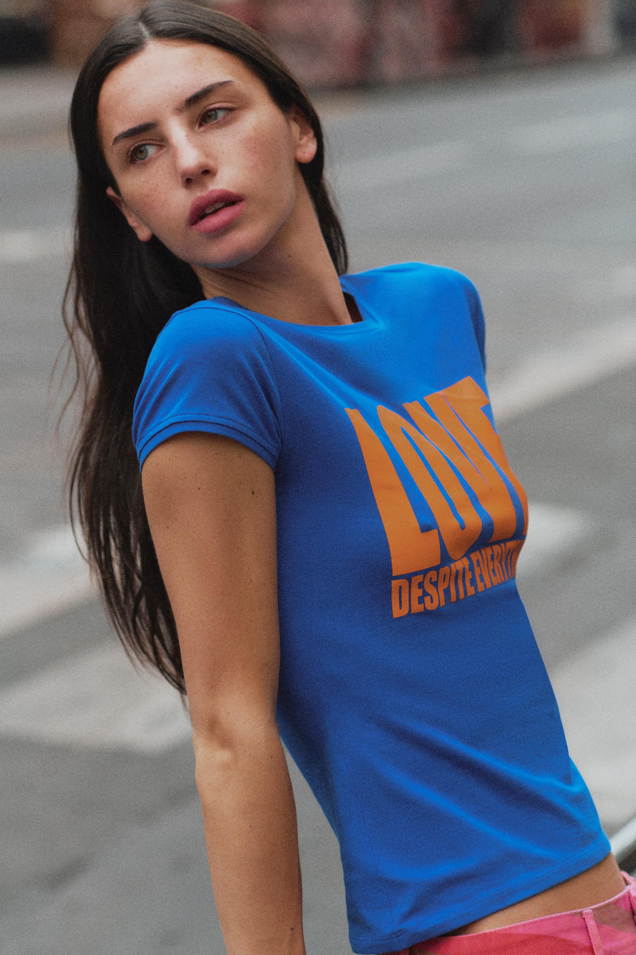 TEXT PRINT SHORT SLEEVE T-SHIRT — Bluish