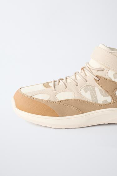 BASKETS MONTANTES EN CONTRASTE - Marron sable de Zara - Image 5