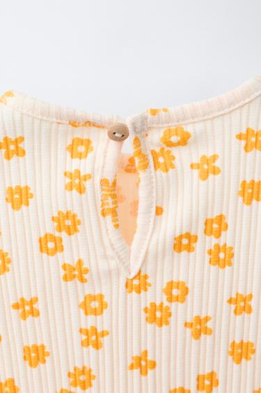 T-SHIRT CÔTELÉ À FLEURS - écru/jaune de Zara - Image 3