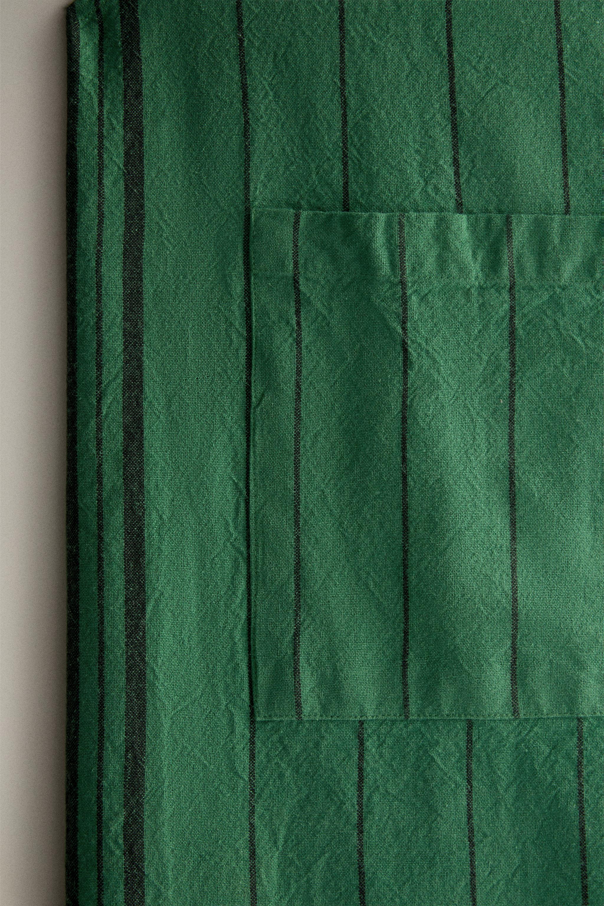 DYED THREAD APRON