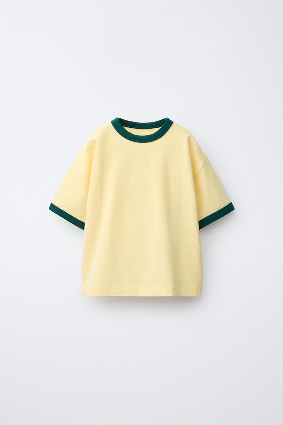 CAMISETA COM DEBRUM EM CONTRASTE - Amarelo da Zara - Imagem 0