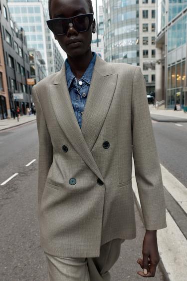 DOUBLE-BREASTED BLAZER WITH SHOULDER PADS - Sand / Black by Zara