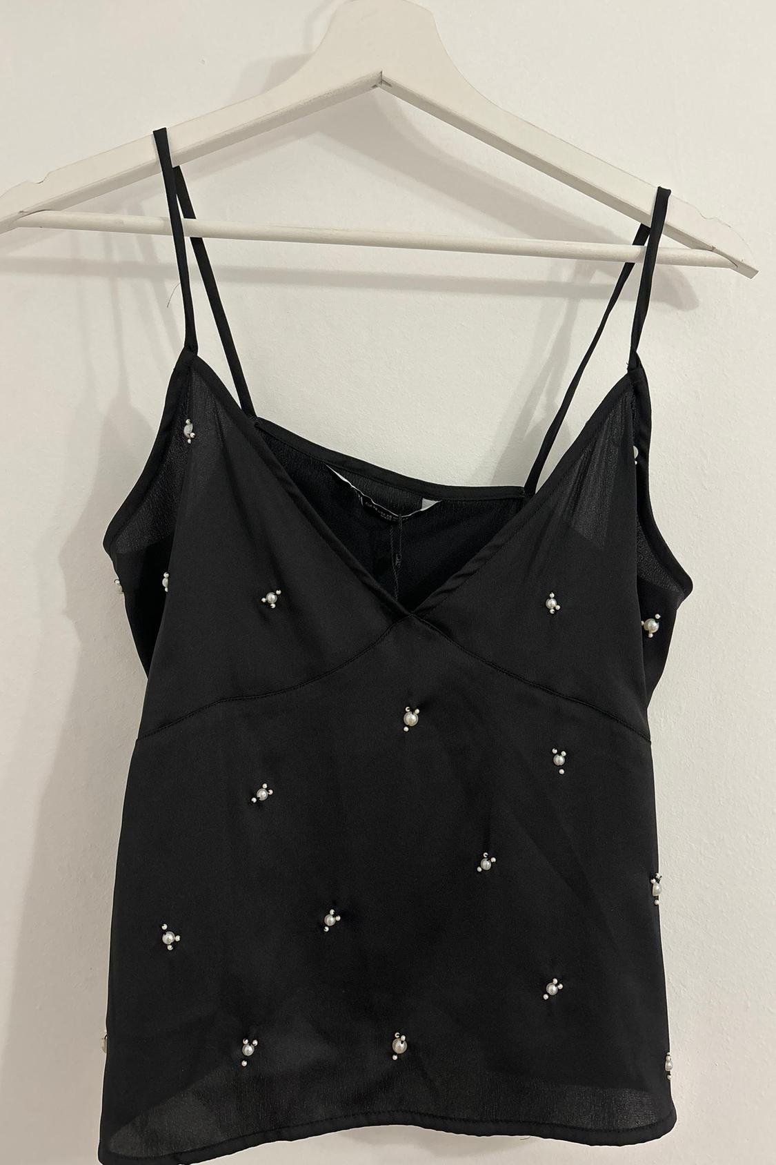 CAMISOLE TOP WITH FAUX PEARLS