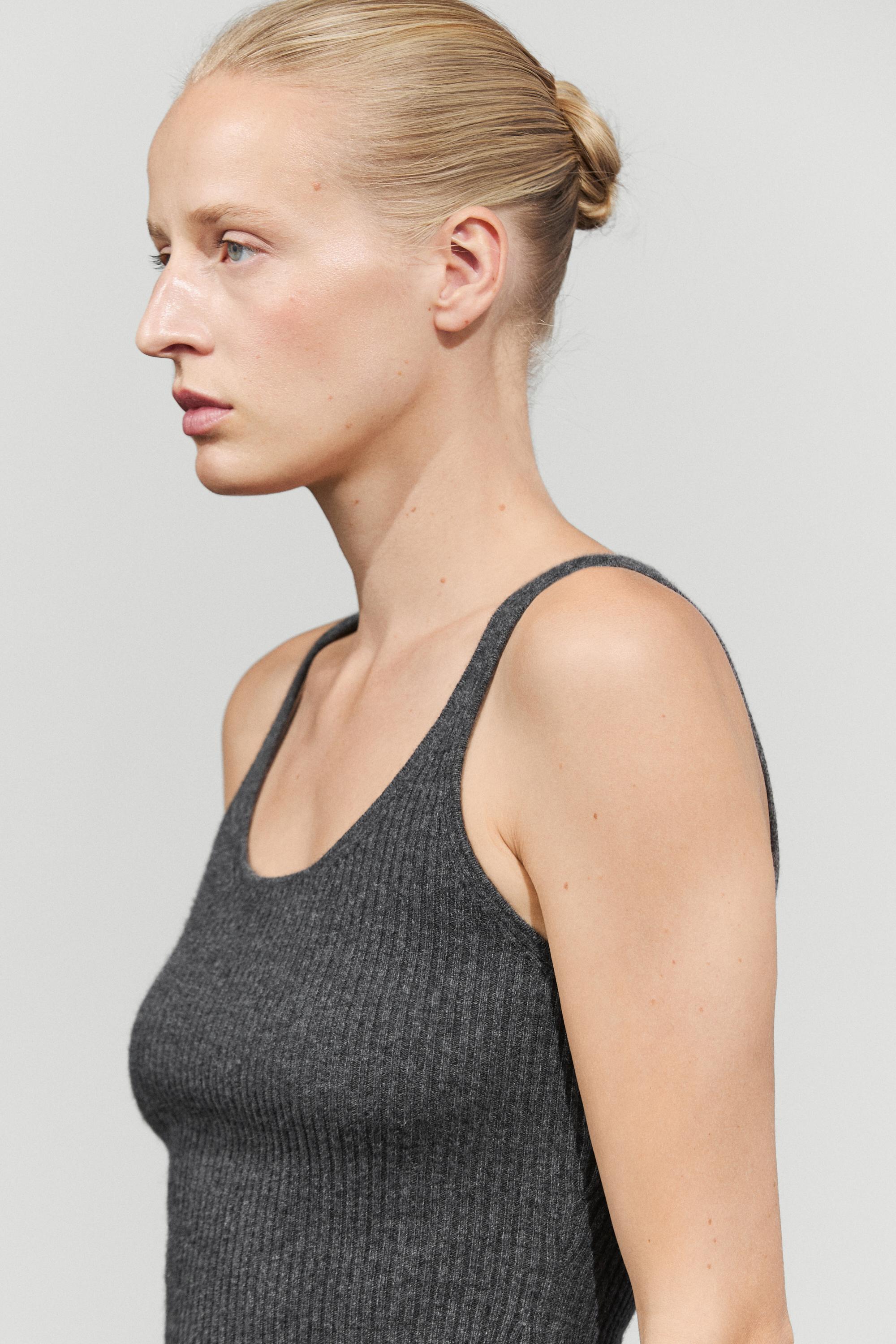 100% cashmere ribbed knit top