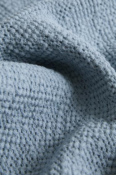 MINI WAFFLE BATH TOWEL - Light blue by Zara