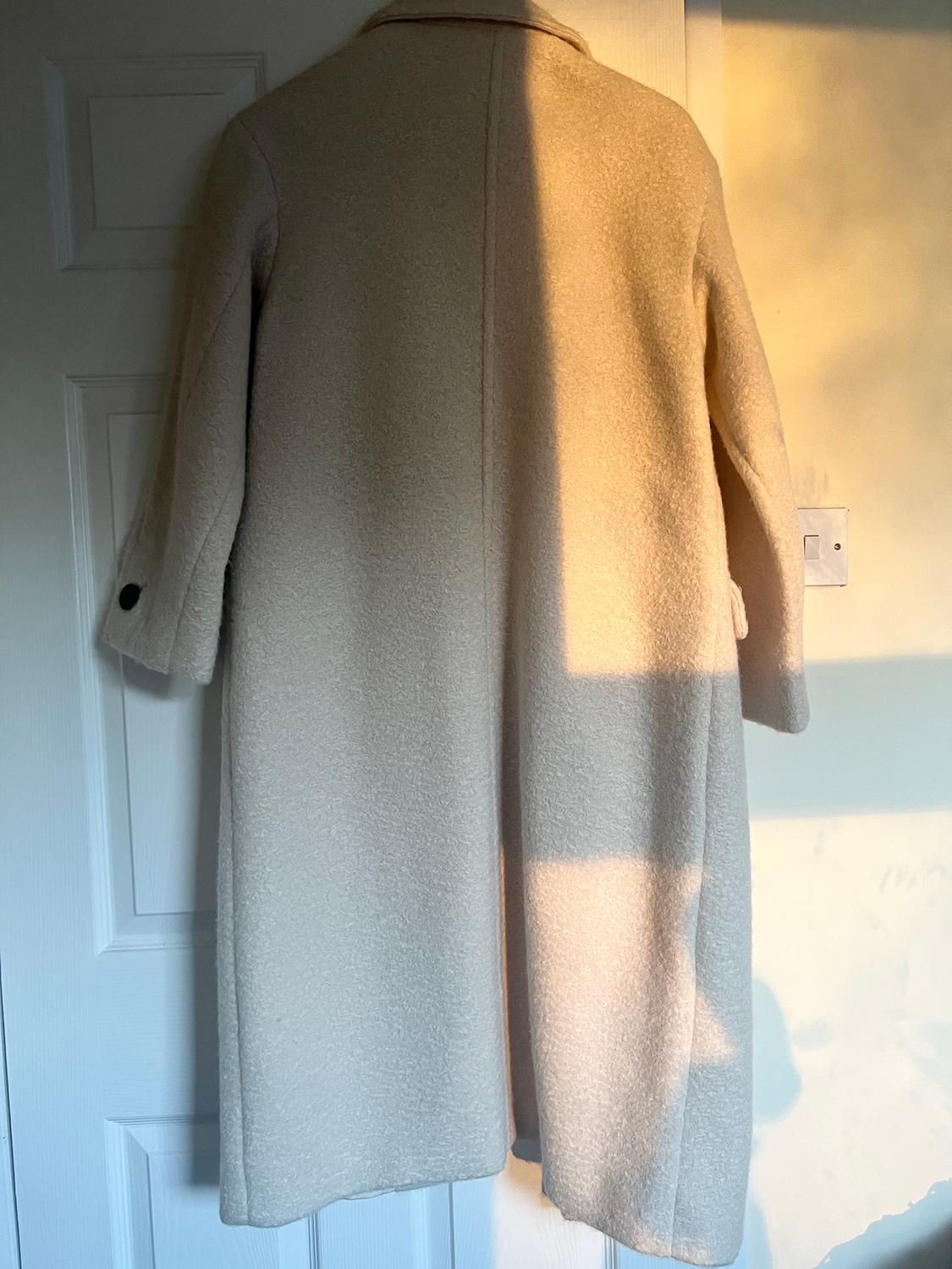BOUCLÉ COAT - Image 2