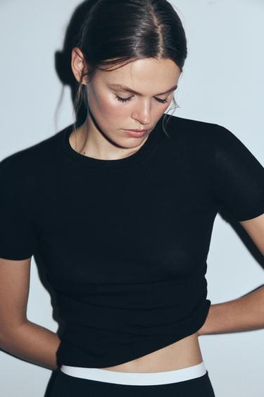 SOFT SHORT SLEEVE T-SHIRT - Black by Zara