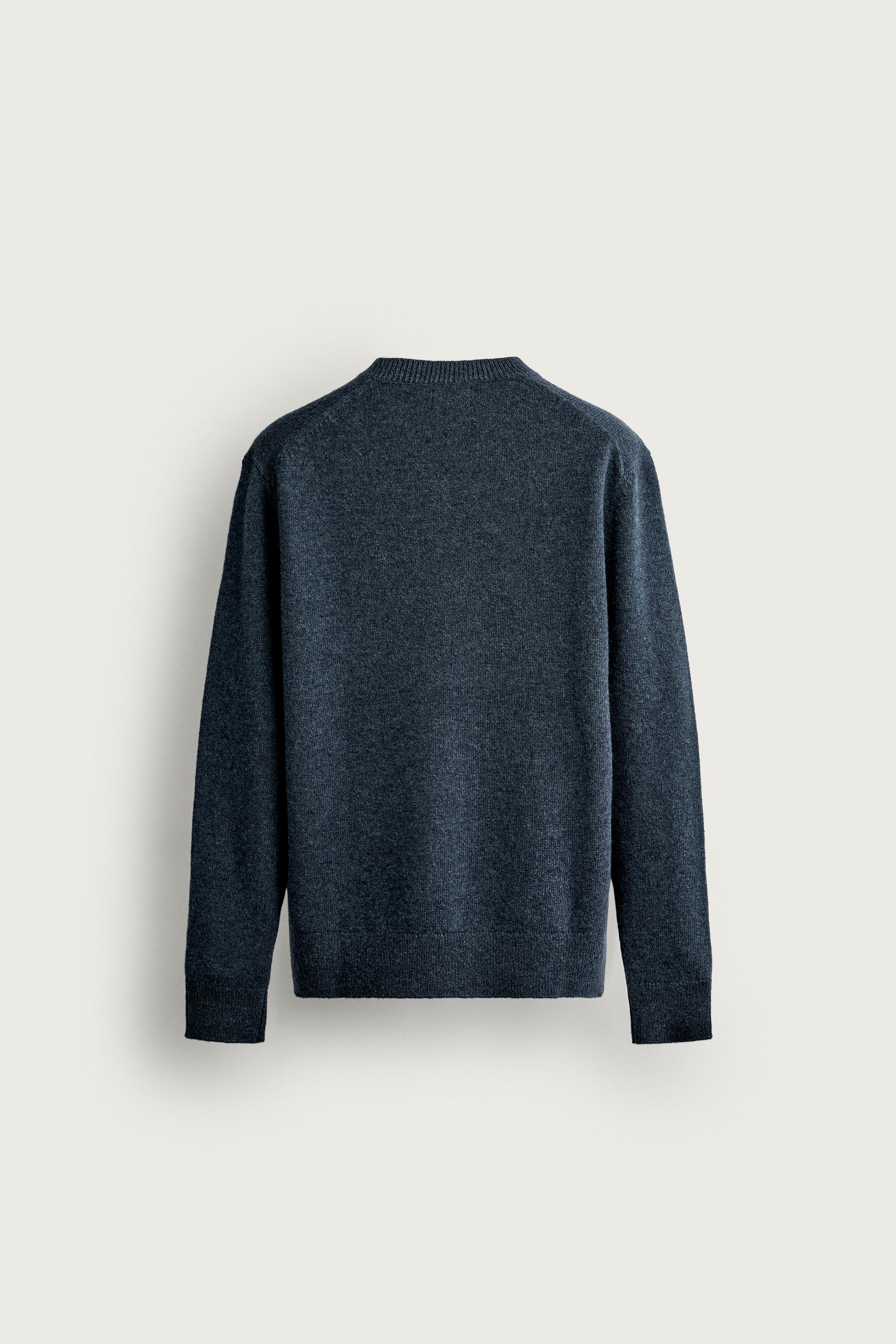 100% WOOL V-NECK SWEATER