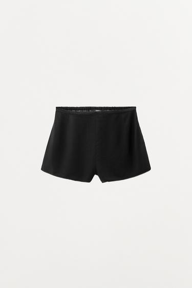 Zara WAVY VISCOSE SHORTS - Black
