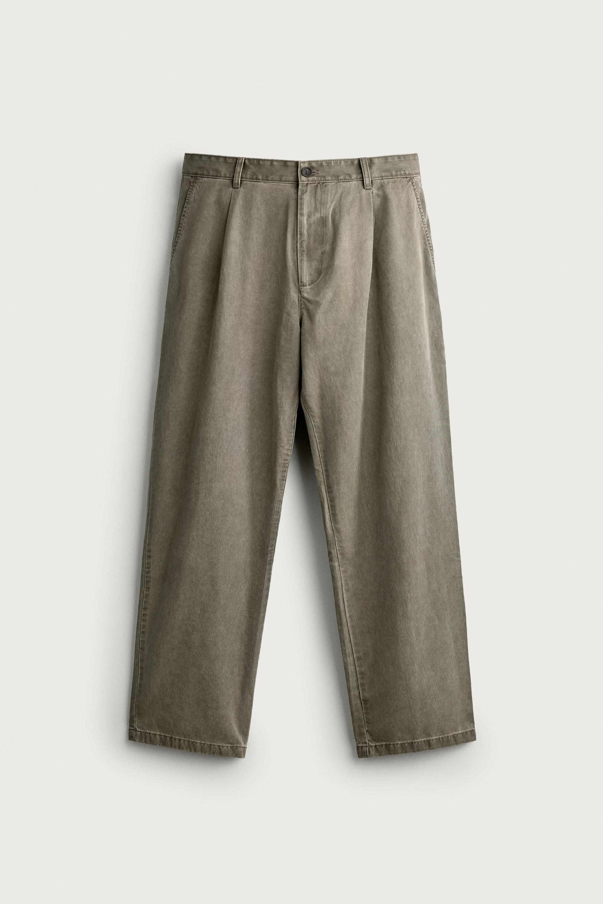 RELAXED FIT PLEATED CHINO PANTS — GREEN