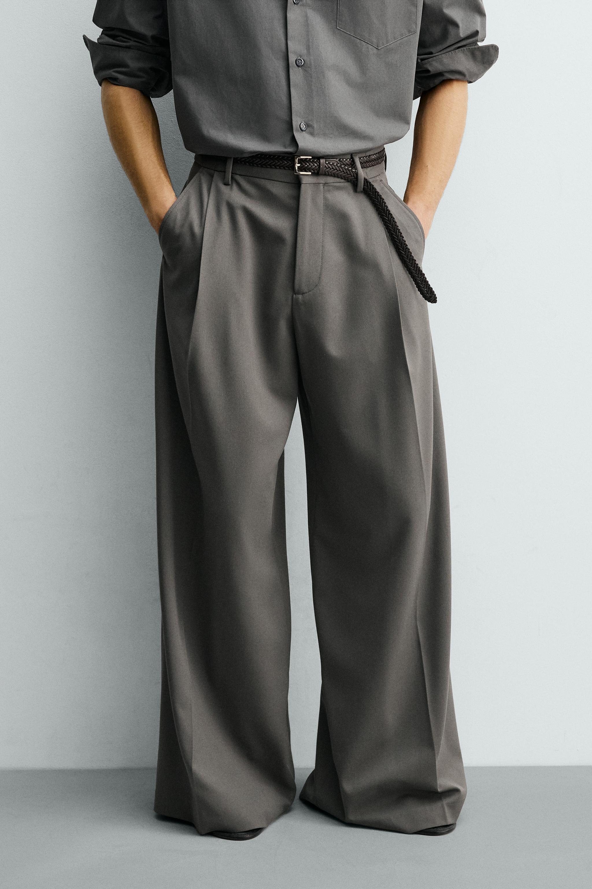 PLEATED WIDE FIT PANTS