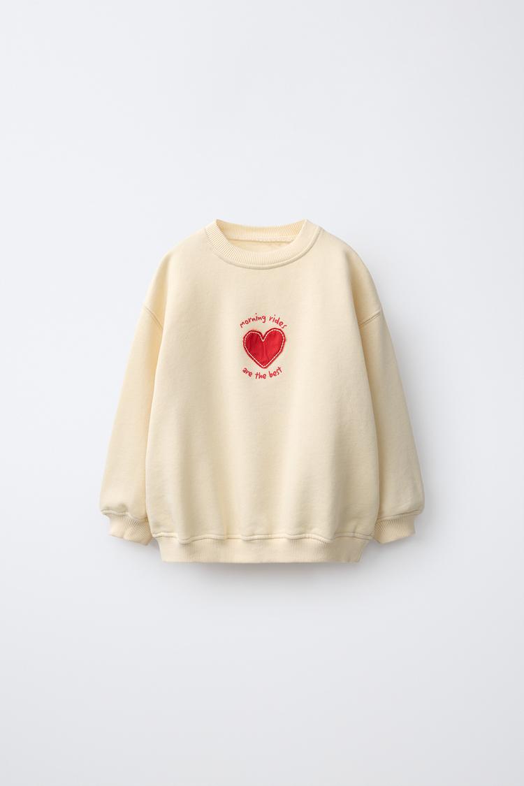 SUDADERA PARCHE CORAZÓN
