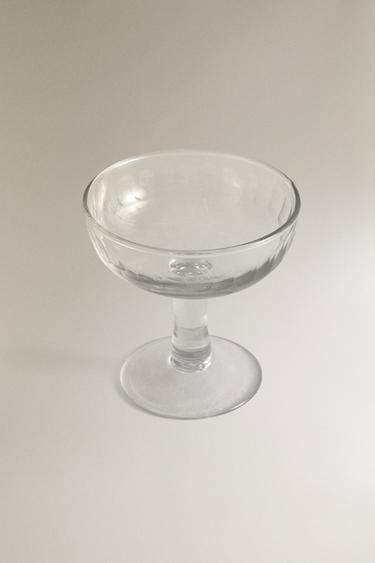 VERRE À PIED RELIEF VERTICAL - Transparent de Zara - Image 1