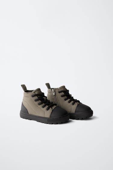 ВИСОКИ ПАТИКИ ОД НАЈЛОН - Зелена каки од Zara