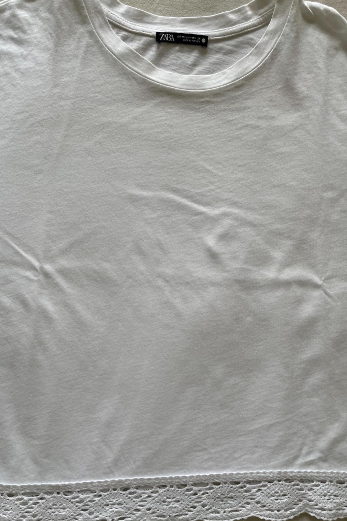 T-SHIRT WITH CONTRASTING HEM - Image 3
