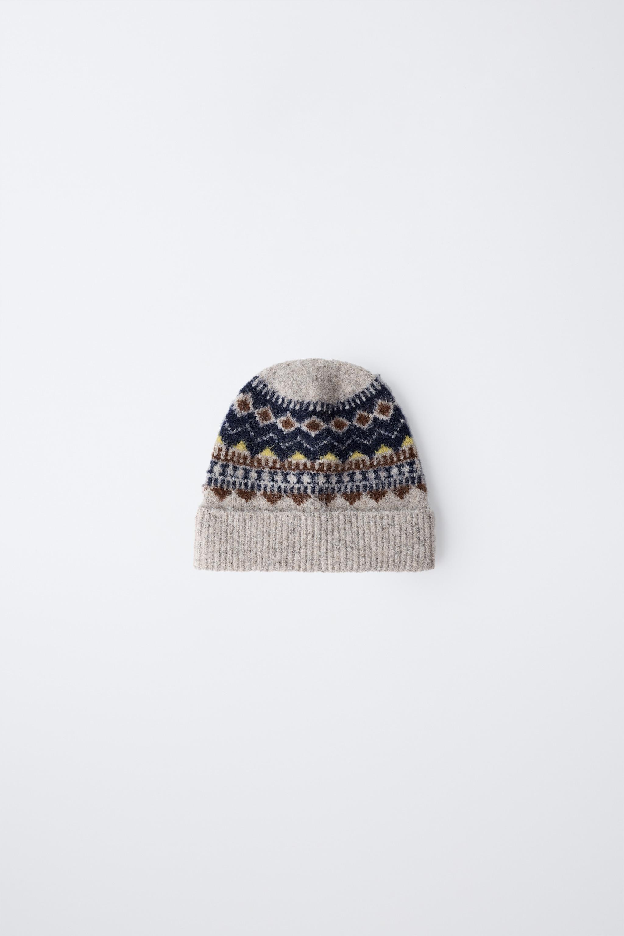 JACQUARD KNIT HAT