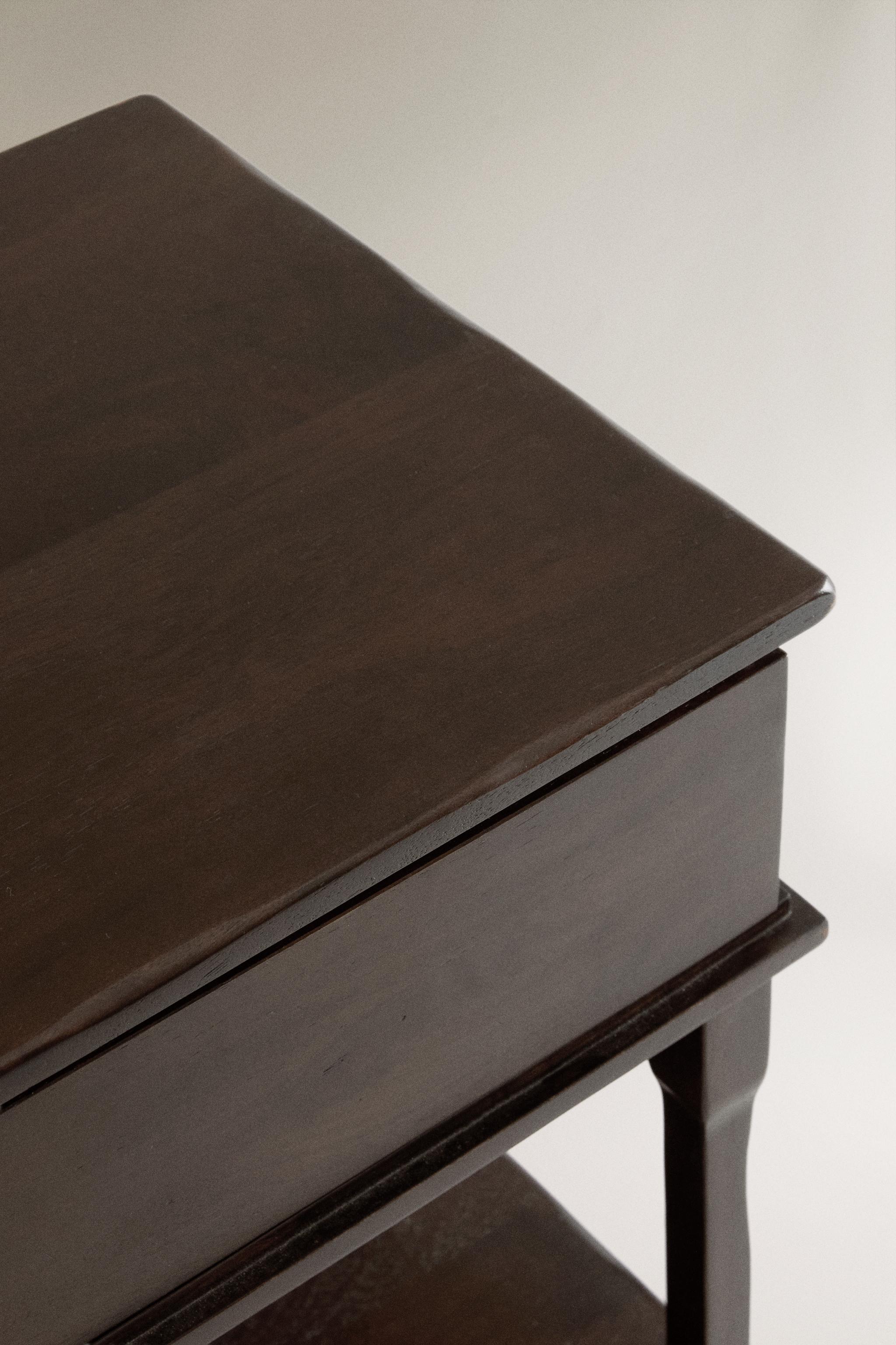 WOODEN STORAGE UNIT — Dark brown