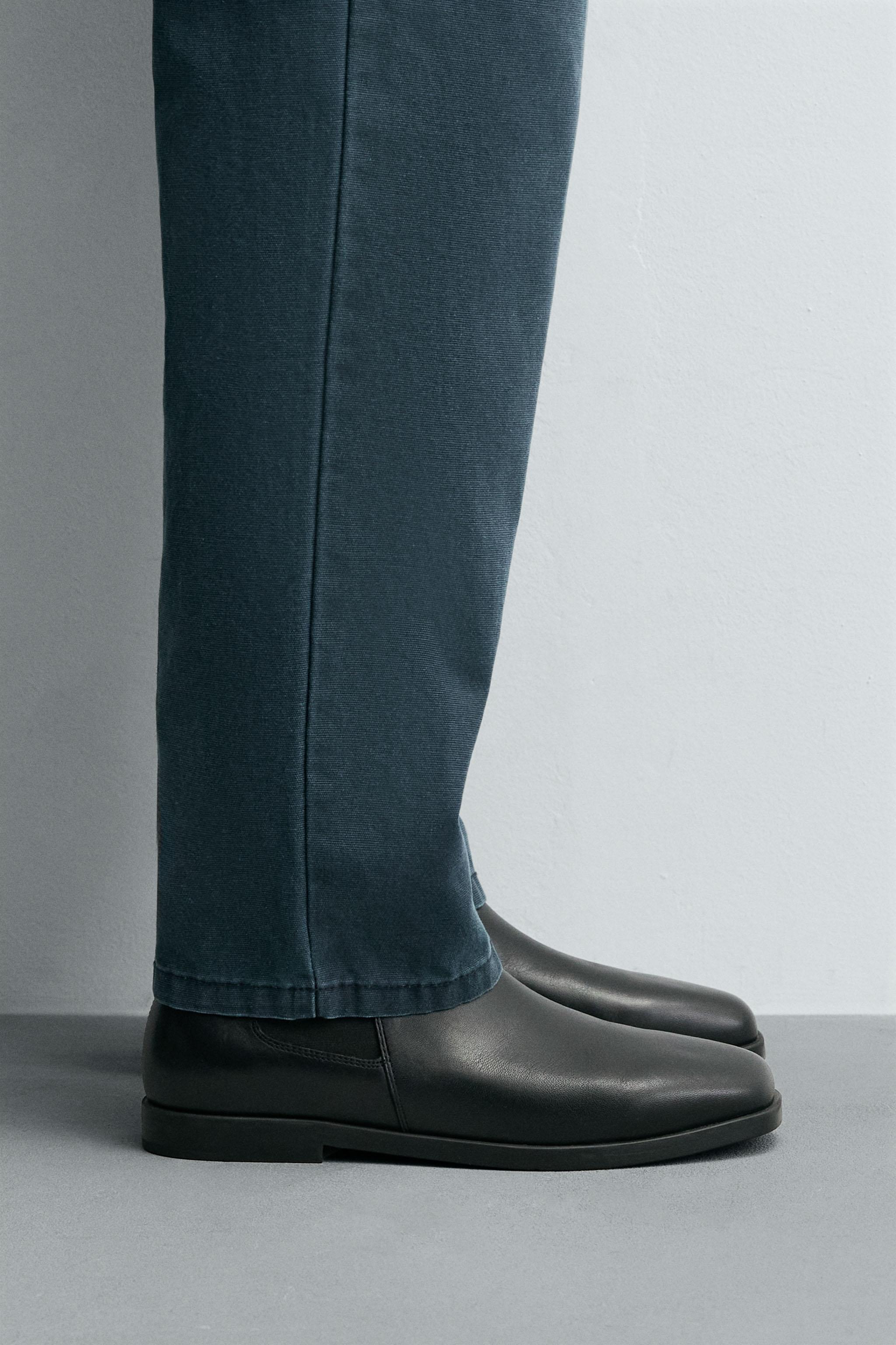 LEATHER CHELSEA BOOTS