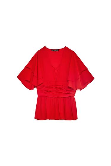 BLUSA ROJA CON MANGAS CORTAS ACAMPANADAS Y FRUNCIDO EN CINTURA
