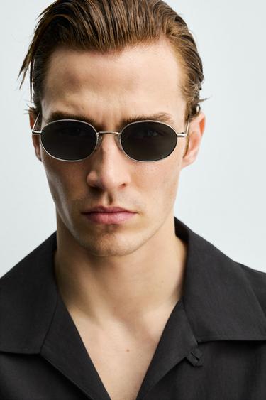 FLIESSENDES RELAXED-FIT-HEMD - Schwarz von Zara