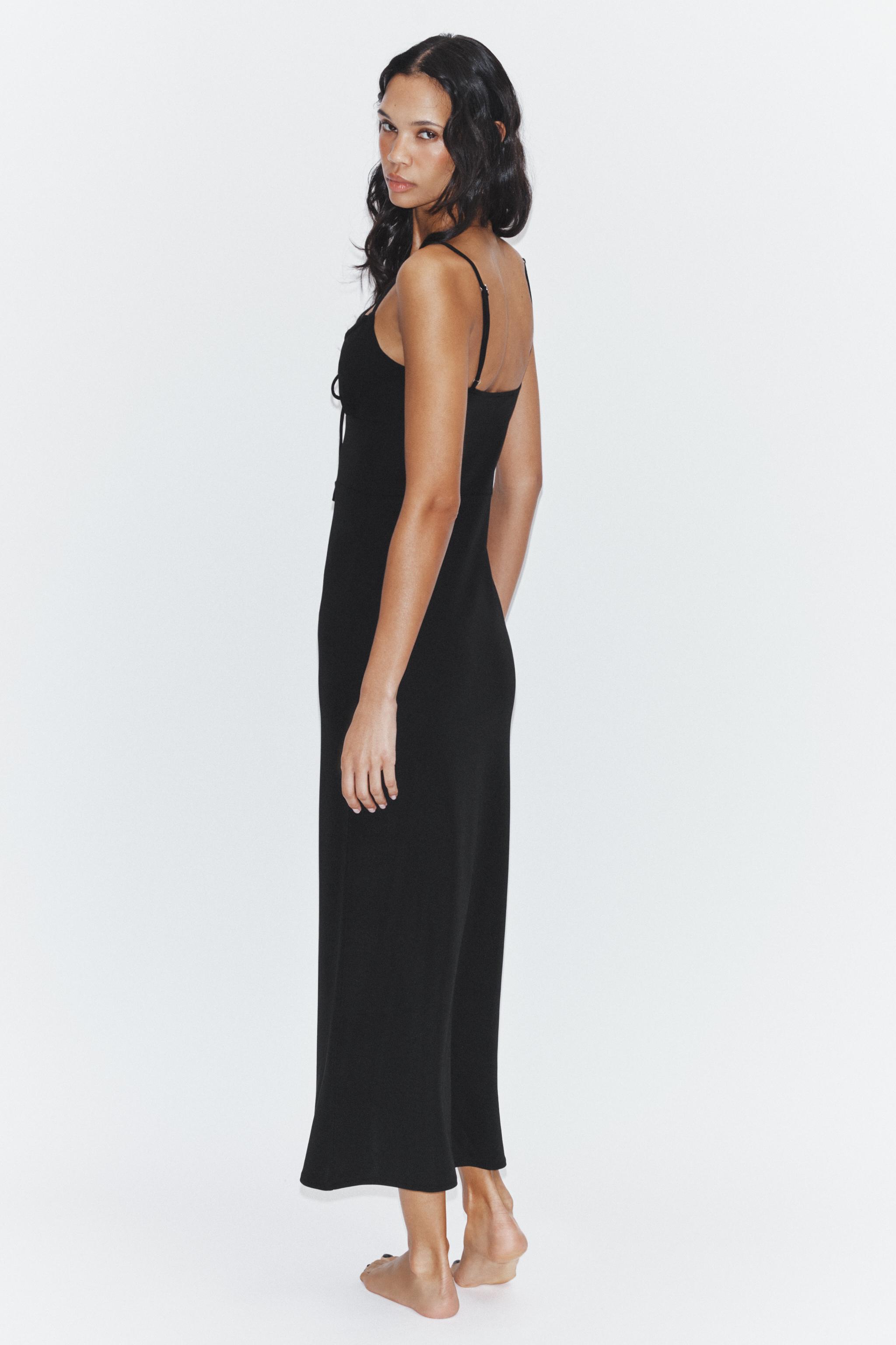 FLOWY STRAPPY MIDI DRESS
