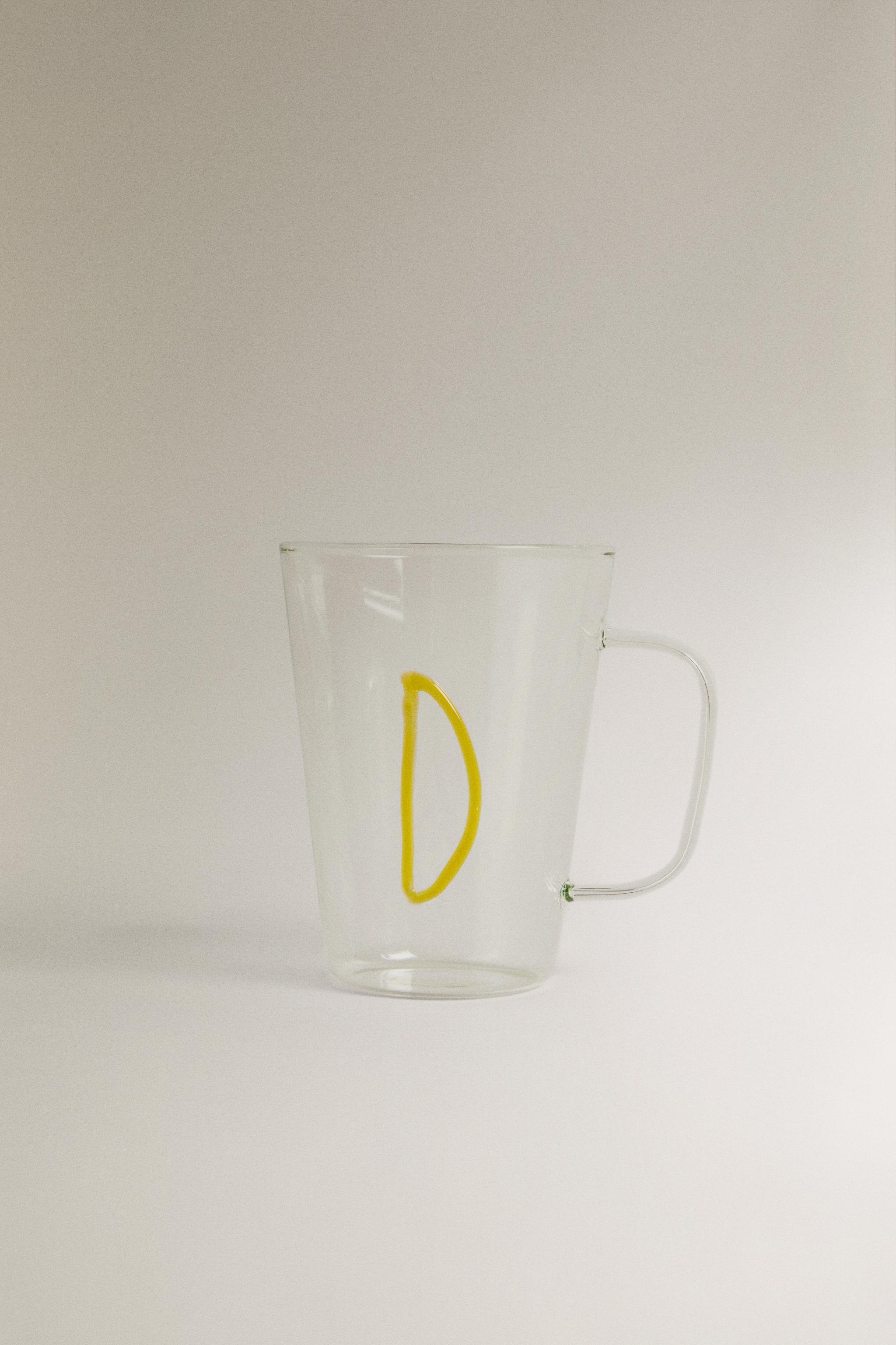 BOROSILICATE MUG WITH INITIAL D — Yellow