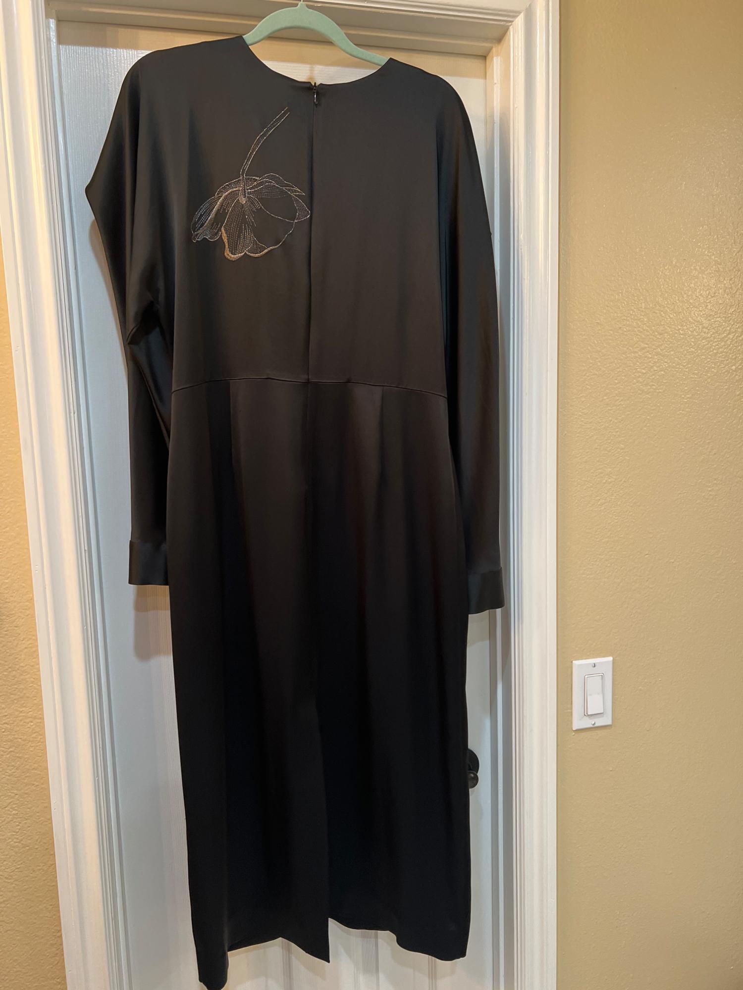 EMBROIDERED DRESS LIMITED EDITION