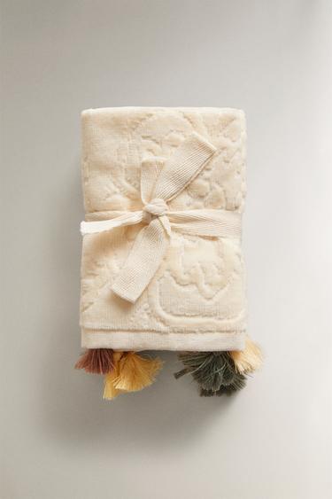 PACK OF HAND TOWELS WITH TASSELS (PACK OF 3) - Ivory by Zara