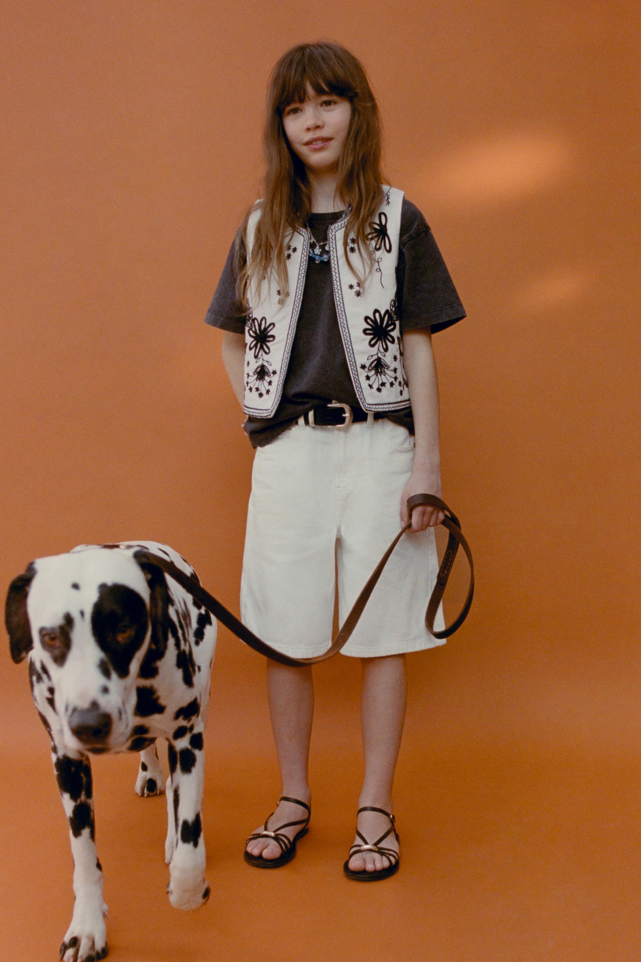 EMBROIDERED VEST — White