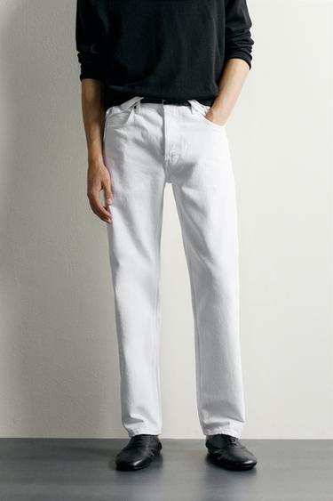 جينز بقصة Regular Fit - أبيض مكسور الخاص بـ Zara